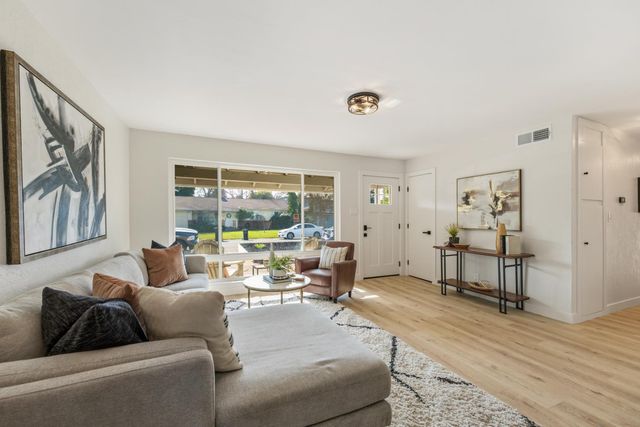 4317 Dennis Way, Sacramento, CA 95821