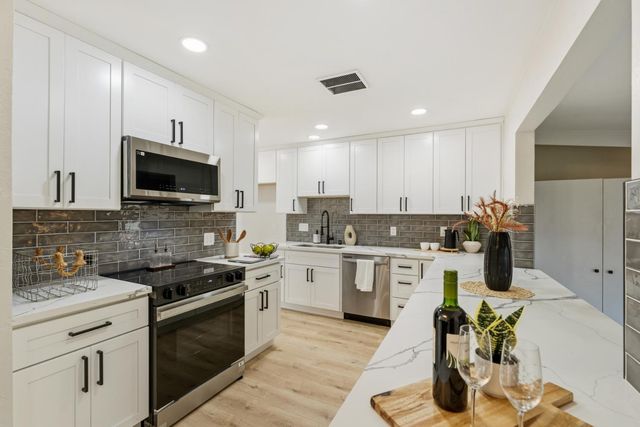 4317 Dennis Way, Sacramento, CA 95821