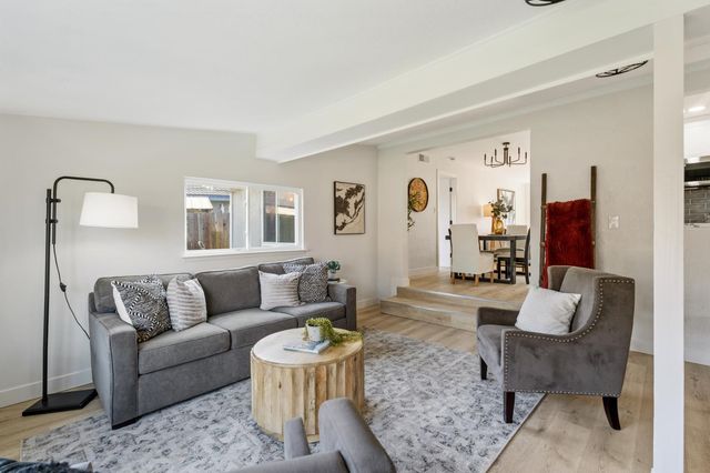 4317 Dennis Way, Sacramento, CA 95821