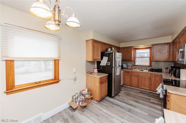 325 E 244th Street, Euclid, OH 44123