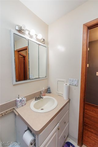 325 E 244th Street, Euclid, OH 44123