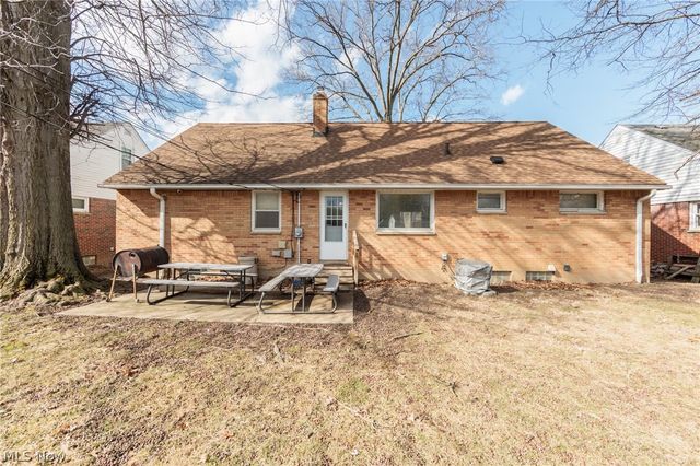 325 E 244th Street, Euclid, OH 44123