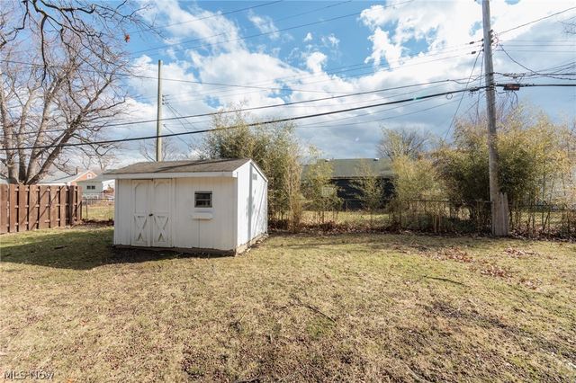 325 E 244th Street, Euclid, OH 44123