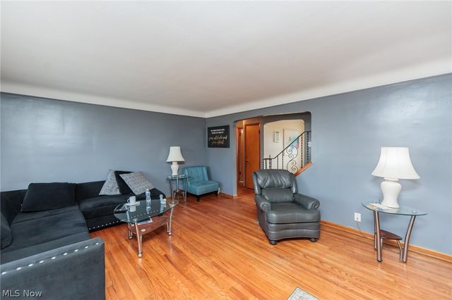 325 E 244th Street, Euclid, OH 44123