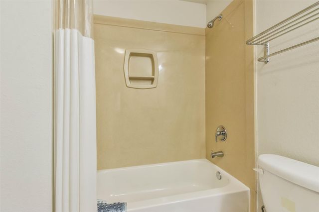 1025 Swanson Street 308, Houston, TX 77030