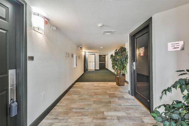 1025 Swanson Street 308, Houston, TX 77030