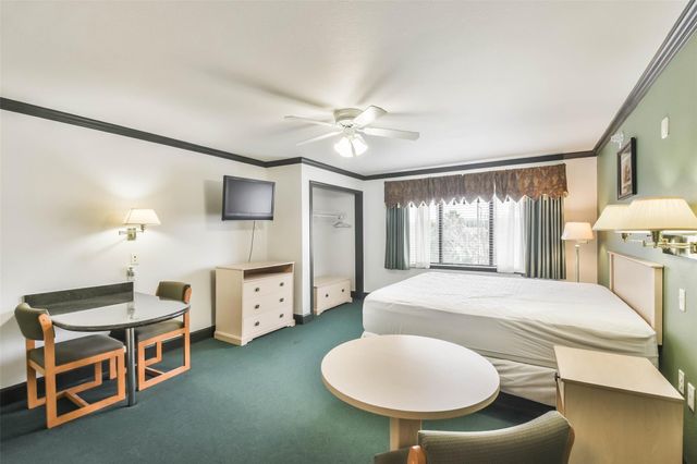 1025 Swanson Street 308, Houston, TX 77030