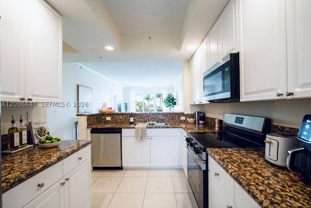 26 Royal Palm Way 304, Boca Raton, FL 33432