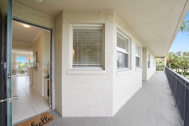 26 Royal Palm Way 304, Boca Raton, FL 33432