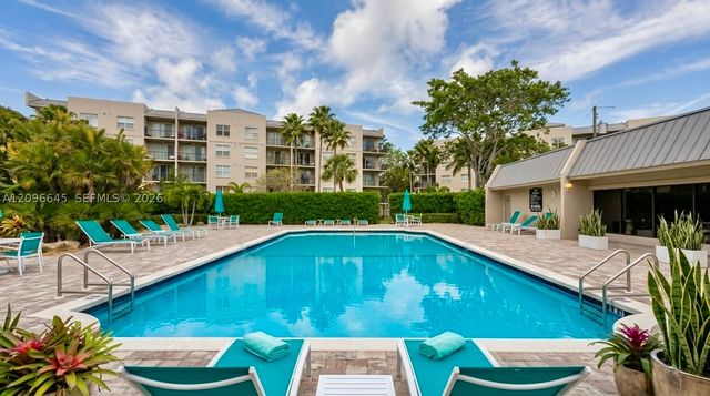 26 Royal Palm Way 304, Boca Raton, FL 33432