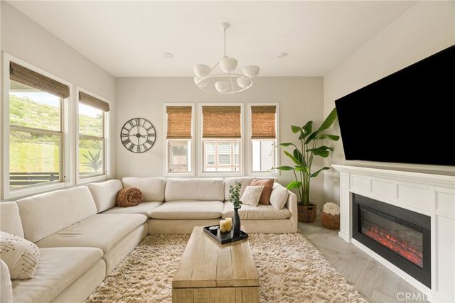 888 Poppy Ct, Montebello, CA 90640