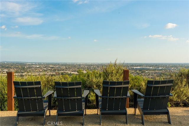 888 Poppy Ct, Montebello, CA 90640