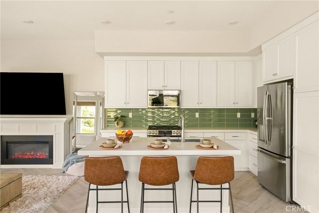 888 Poppy Ct, Montebello, CA 90640