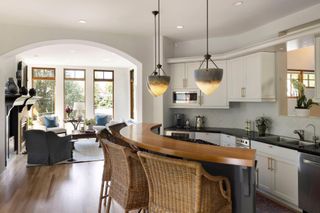 745 Rice Street E, Wayzata, MN 55391