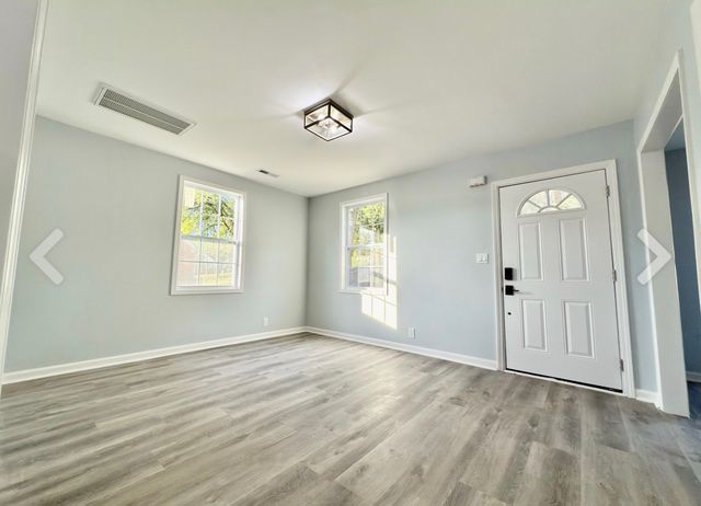 1303 Saturn Dr, Nashville, TN 37217