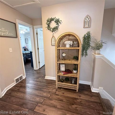 444 Riddle Street, Howell, MI 48843