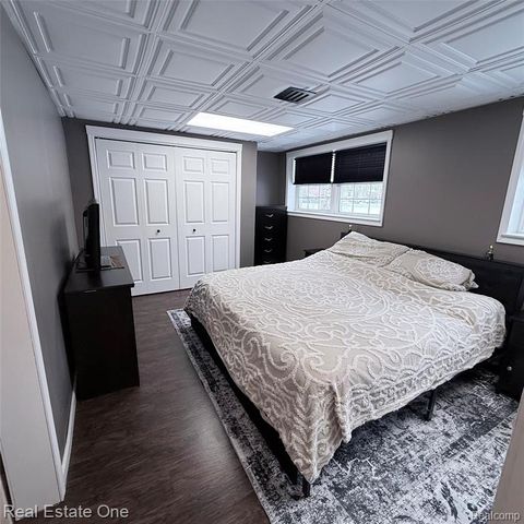 444 Riddle Street, Howell, MI 48843