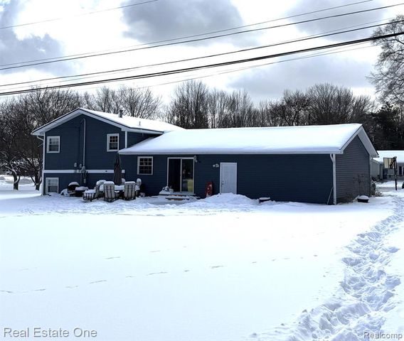 444 Riddle Street, Howell, MI 48843