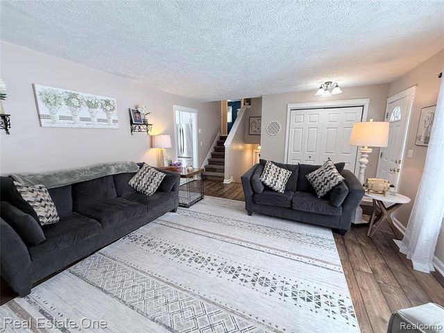 444 Riddle Street, Howell, MI 48843