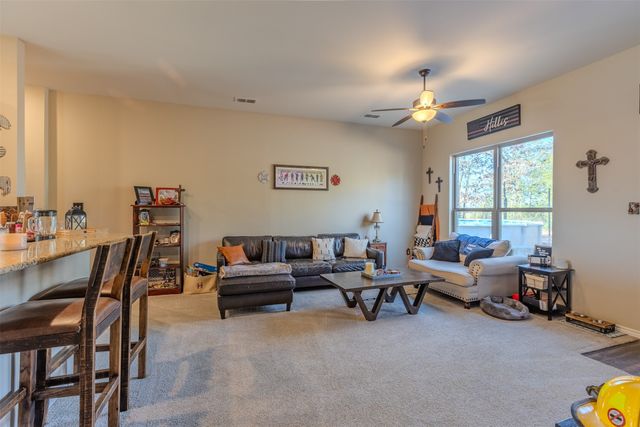 8676 State Highway 19, Edgewood, TX 75117