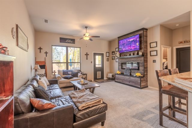 8676 State Highway 19, Edgewood, TX 75117