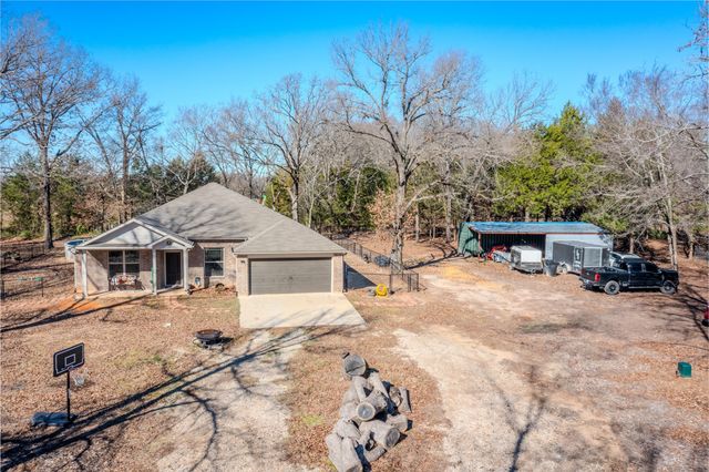 8676 State Highway 19, Edgewood, TX 75117