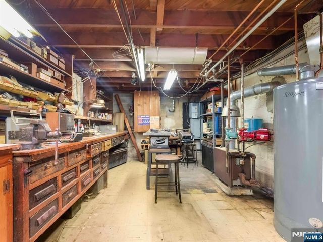 544 Abbott Avenue, Ridgefield, NJ 07657