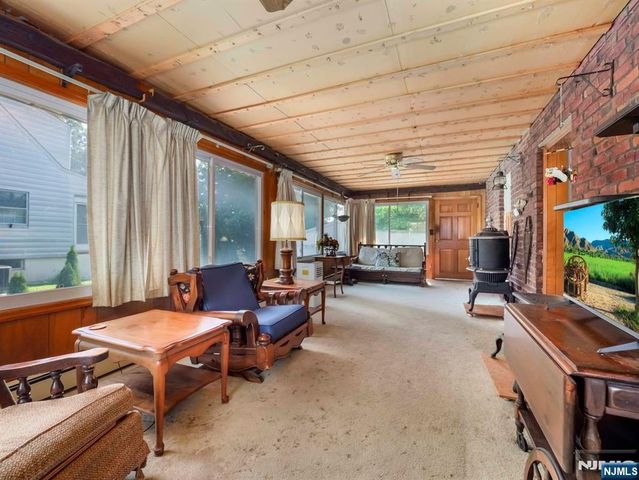 544 Abbott Avenue, Ridgefield, NJ 07657