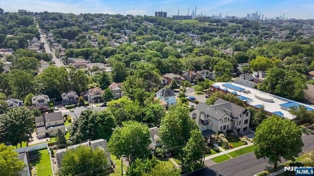 544 Abbott Avenue, Ridgefield, NJ 07657
