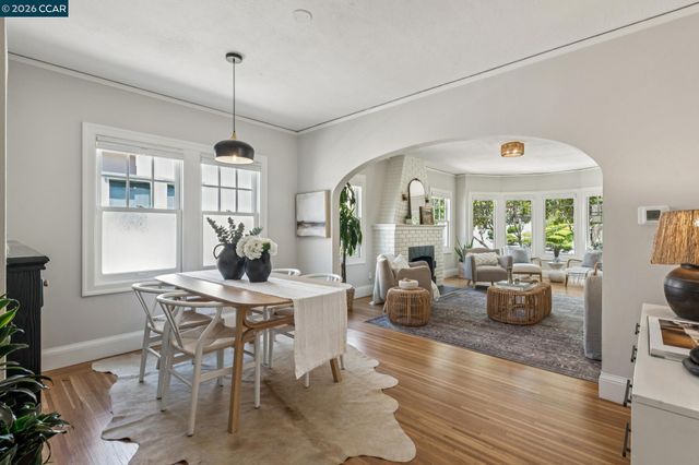 1917 Tiffin Rd, Oakland, CA 94602