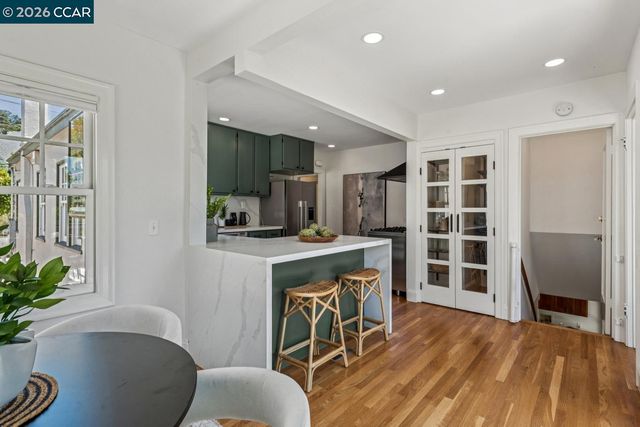 1917 Tiffin Rd, Oakland, CA 94602