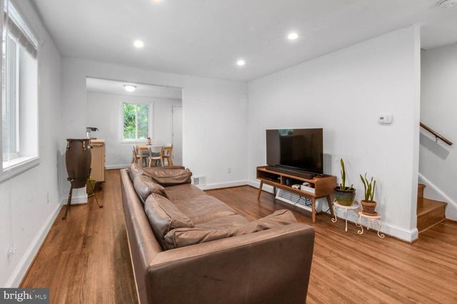 561 45TH ST NE, Washington, DC 20019