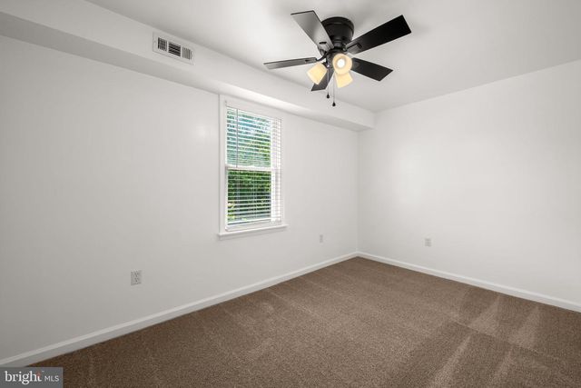 204 MACE AVE, Essex, MD 21221