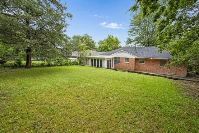636 Kessler Boulevard, Sherman, TX 75092