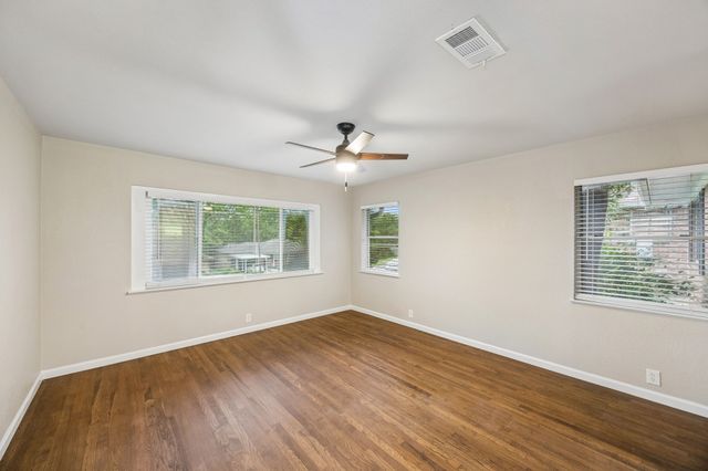 636 Kessler Boulevard, Sherman, TX 75092