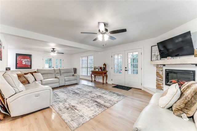 10286 N Highway 265, Fayetteville, AR 72701