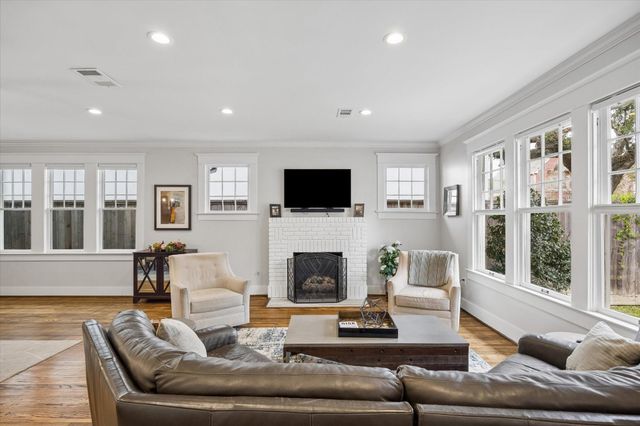 1307 Marshall Street, Houston, TX 77006