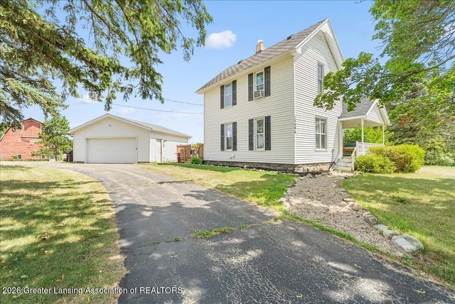 13696 N River Highway, Grand Ledge, MI 48837