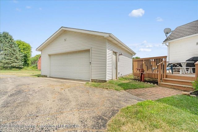 13696 N River Highway, Grand Ledge, MI 48837