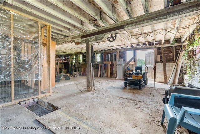 13696 N River Highway, Grand Ledge, MI 48837