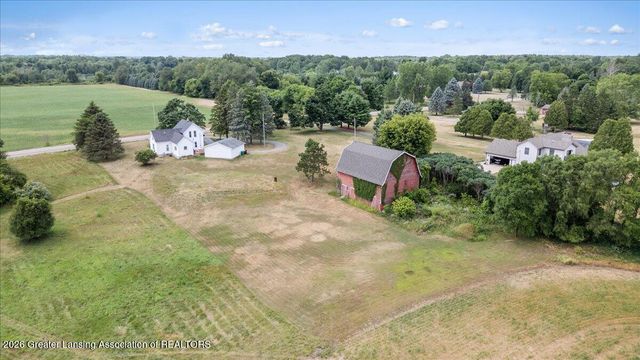 13696 N River Highway, Grand Ledge, MI 48837