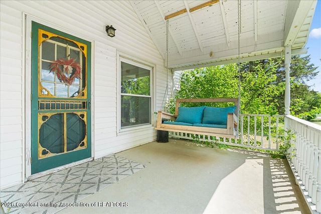 13696 N River Highway, Grand Ledge, MI 48837