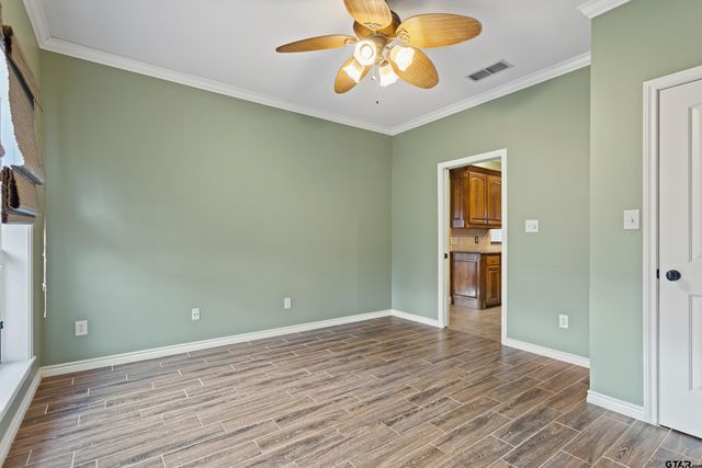 16551 Fox Run Ln, Lindale, TX 75771