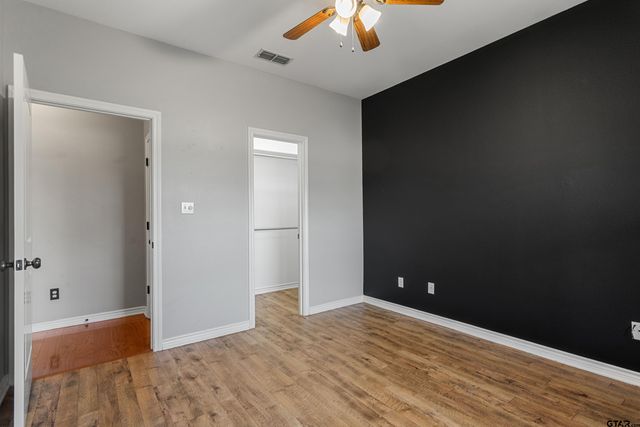 16551 Fox Run Ln, Lindale, TX 75771