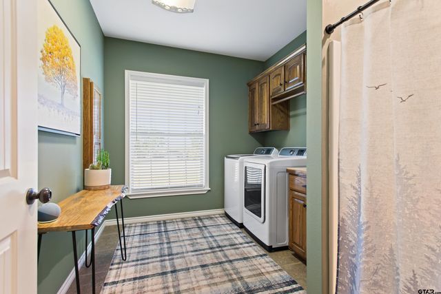 16551 Fox Run Ln, Lindale, TX 75771