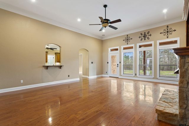 16551 Fox Run Ln, Lindale, TX 75771