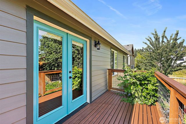 1322 Farwell Avenue NW, Olympia, WA 98502