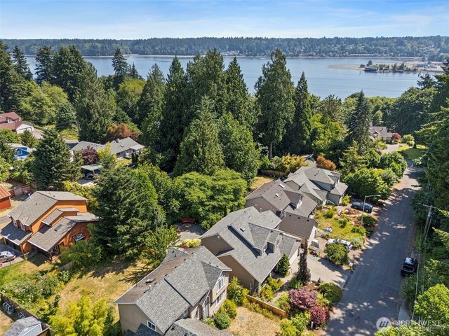 1322 Farwell Avenue NW, Olympia, WA 98502