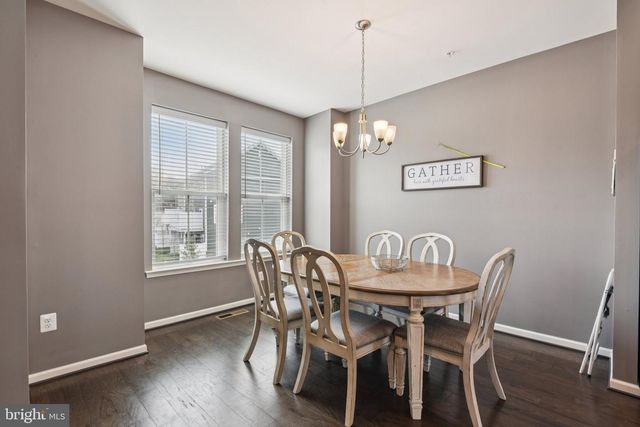 1306 HAWK HOLLOW DR, Crofton, MD 21114