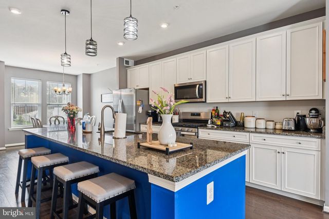 1306 HAWK HOLLOW DR, Crofton, MD 21114